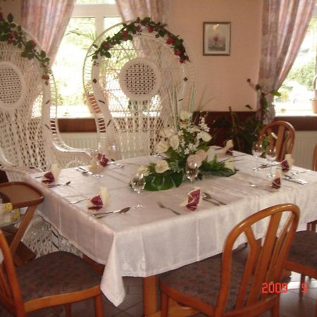 Zeesener Gasthof Hotel Koenigs Wusterhausen Bagian luar foto