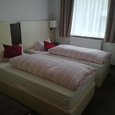 Zeesener Gasthof Hotel Koenigs Wusterhausen Bagian luar foto