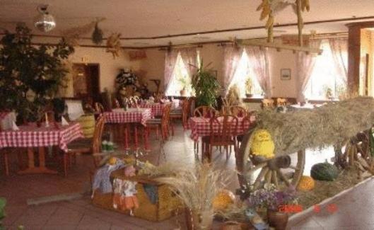 Zeesener Gasthof Hotel Koenigs Wusterhausen Bagian luar foto